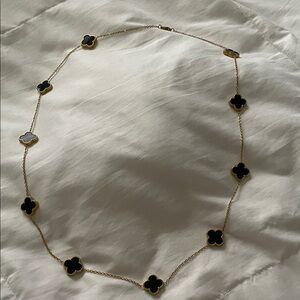 24โ Stainless Steel Elegant Black and Gold Clover Necklace